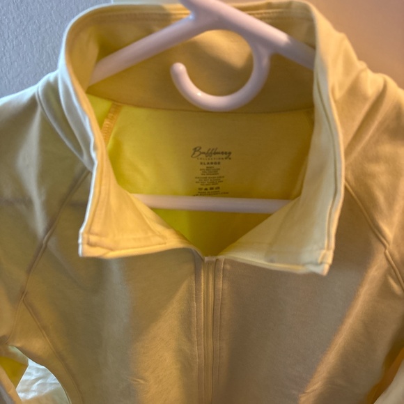 Buffbunny yellow, full zip jacket new with tags extra large $98!! - Picture 3 of 4
